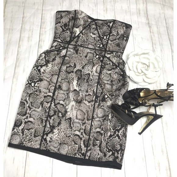 21-BCBG MAXAZRIA, python print dress   size 10 - Picture 7 of 10